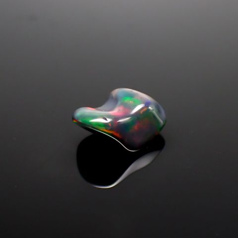 ◇バロック型◇ブラックオパール(宝石名オパール/加熱処理) エチオピア産 1.36ct 識別済[210913249]9.2×6.3mm前後