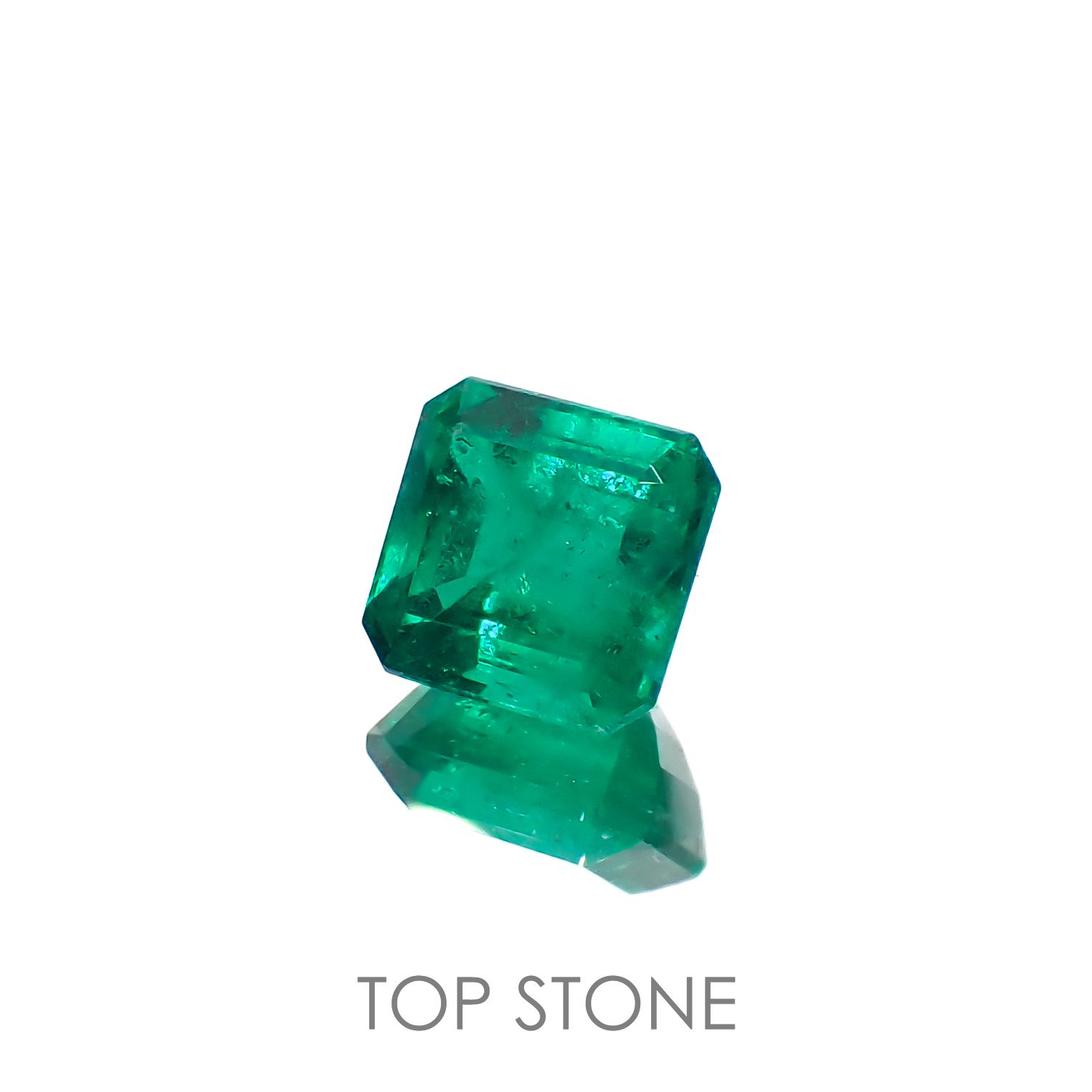 エメラルド(宝石名エメラルド)コロンビア産 0.98ct 識別済[221018883]5.9x5.7mm前後