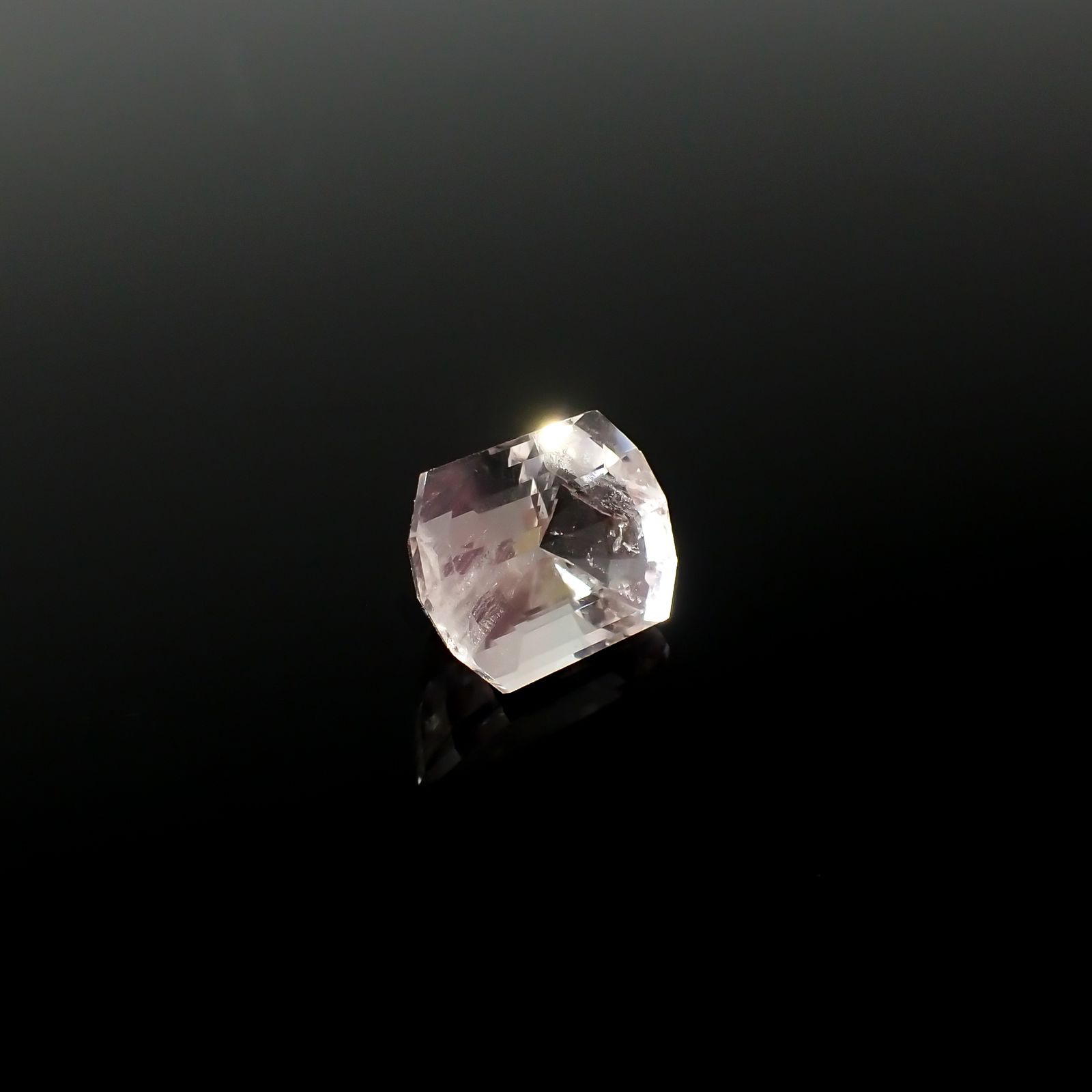 ◇カスタムカット◇ピンクエンジェルラダー マダガスカル産 4.26ct[240125428]11.3x8.5mm前後