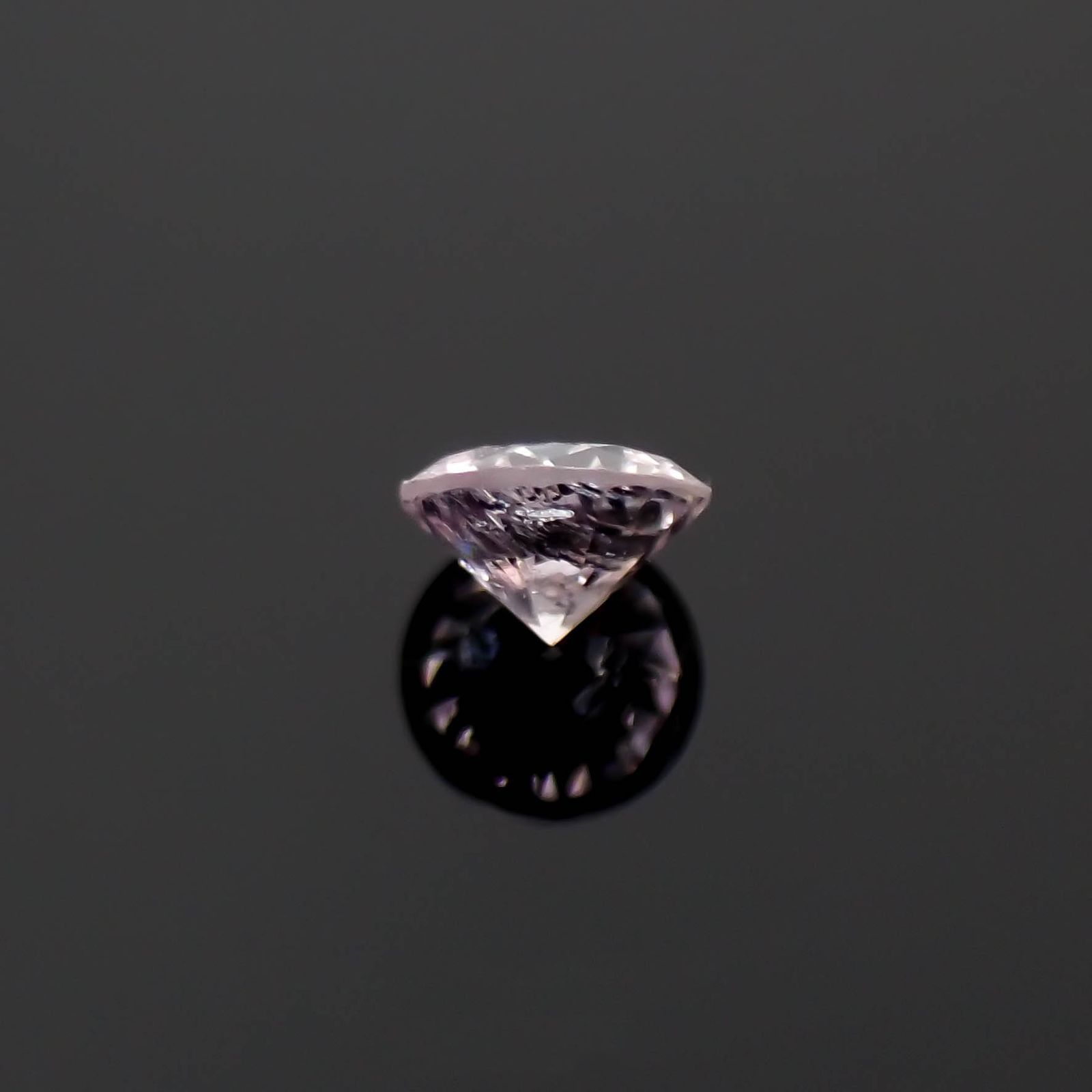 ピンクダイヤモンド(宝石名ダイアモンド I-1/VERY LIGHT PINK PURPLE) 0.060ct ソ付(CGL)[230120144]2.52x2.55mm前後