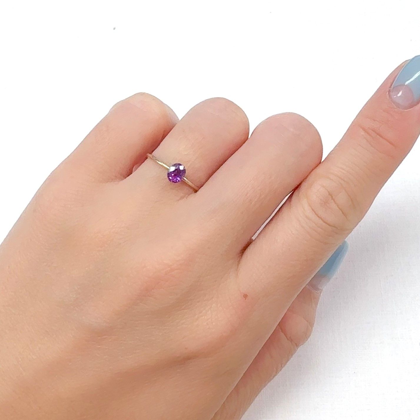 ウィンザーサファイア タンザニア・ウィンザー産 0.48ct[240928682]5x4mm前後