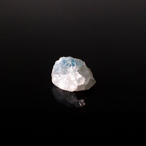 ユークレース 原石 ブラジル産 15.14ct / 17.5x13.8mm前後 [260231724]