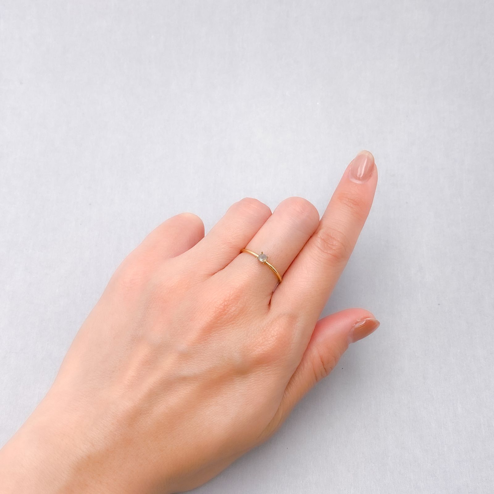 シルキーアレキサンドライト ブラジル・ミナスジェライス州ヘマチタ鉱山産 0.14ct [250129762]3.2x3.1mm前後