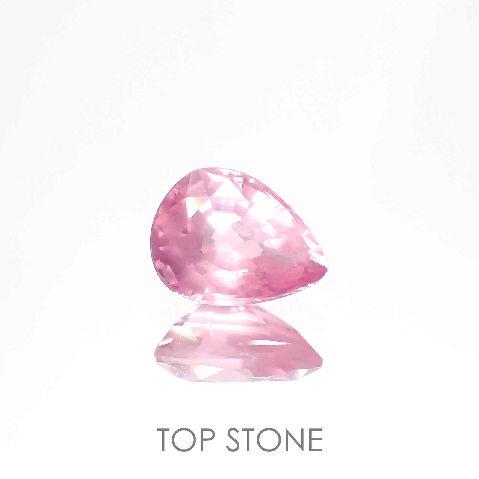 シルキーピンクスピネル タンザニア産 ルース 0.72ct[210912902]6.4×4.8mm前後