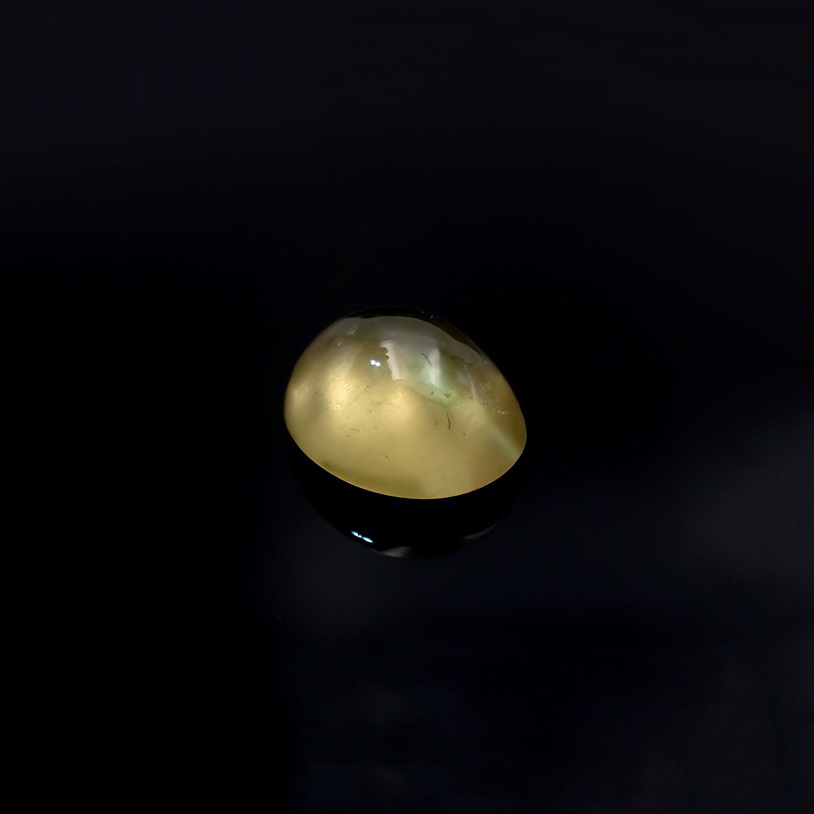 イエローベリルキャッツアイ(宝石名イエロー・ベリル キャッツアイ)ブラジル産 2.92ct 識別済[220917884]10.1x8.1mm前後