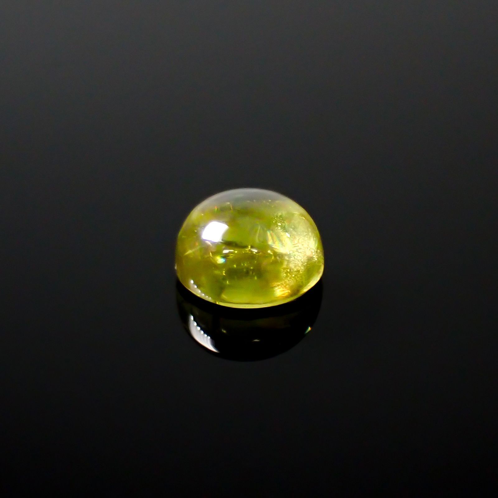スファレライト スペイン産 3.61ct / 8x7.9mm前後 [250329913]