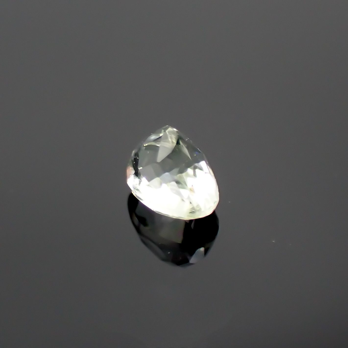 ハイアライトオパール(宝石名オパール) メキシコ産 0.096ct 識別済[210711154]3.4×2.3mm前後
