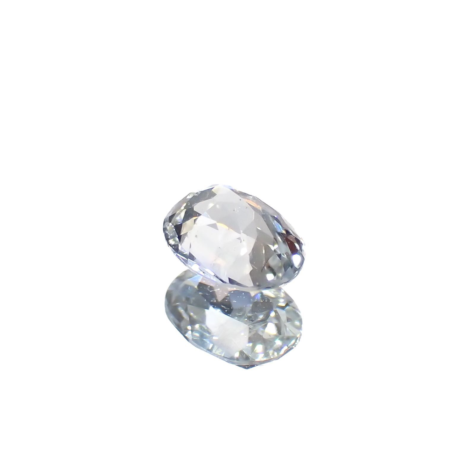 ジェレメジェバイト(宝石名エレメジェバイト)ナミビア産 0.37ct 識別済[220616311]5.2x3.9mm前後