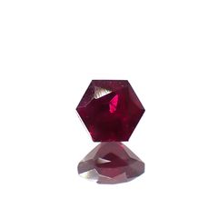 ◇ヘキサゴンカット◇ルビー(宝石名ルビー)モザンビーク/ミャンマー産 0.18ct 識別済[240326665]2.9x2.9mm前後