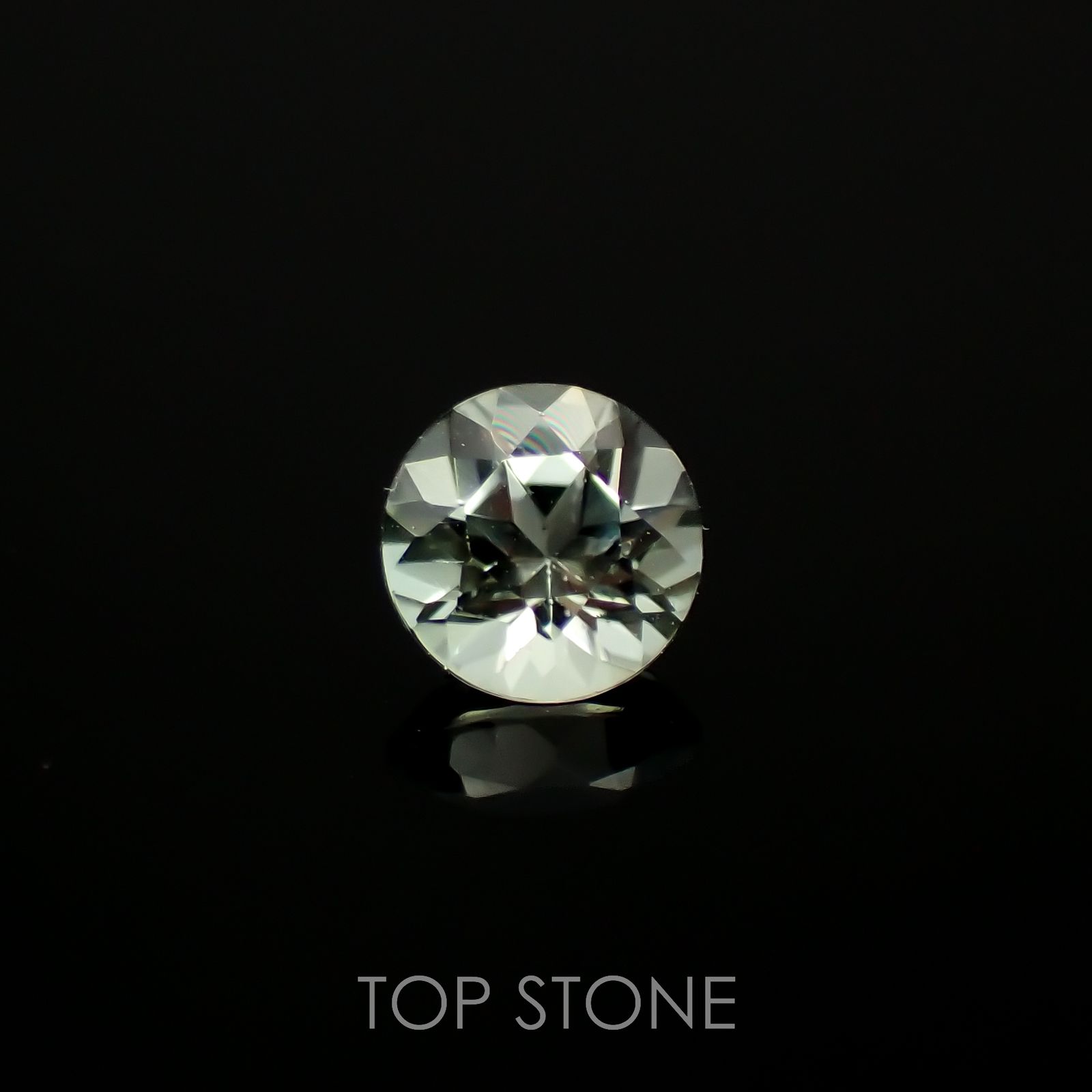 モンテブラサイト(宝石名モンテブラサイト)マダガスカル産 0.44ct 識別済[230120295]4.9x4.9mm前後