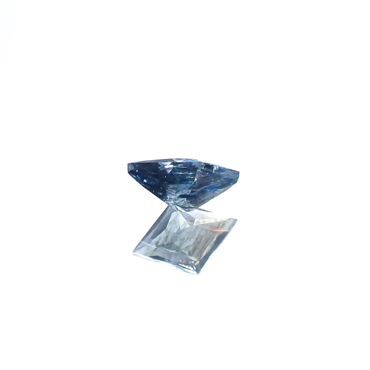 ◇カスタムカット◇アベンチュリンアクアマリン ブラジル・ミナスジェライス州産 0.34ct[240226000]6.5x4.3mm前後