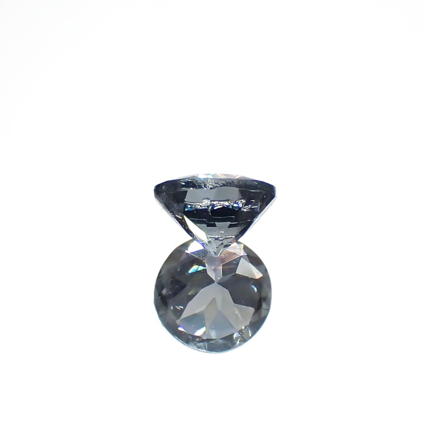 グレースピネル タンザニア産 0.40ct[230421535]4.4x4.4mm前後