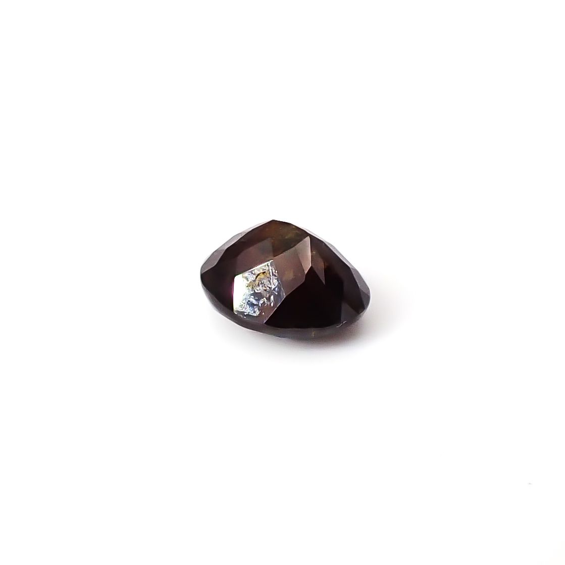 レインボーガーネット 日本・奈良県産 2.05ct / 8x6.6mm前後 [260432087]