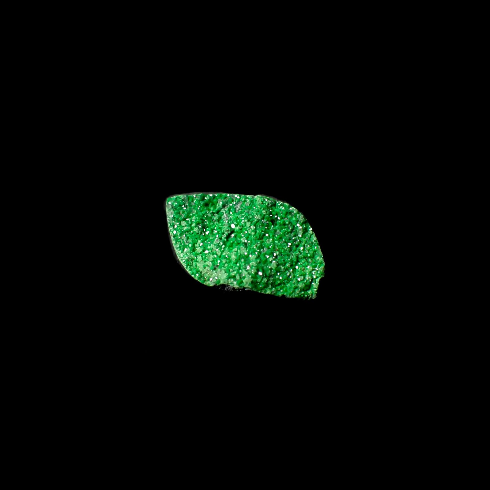 ウバロバイト 原石 ロシア産 4.80ct[240326436]17.2x9.2mm前後