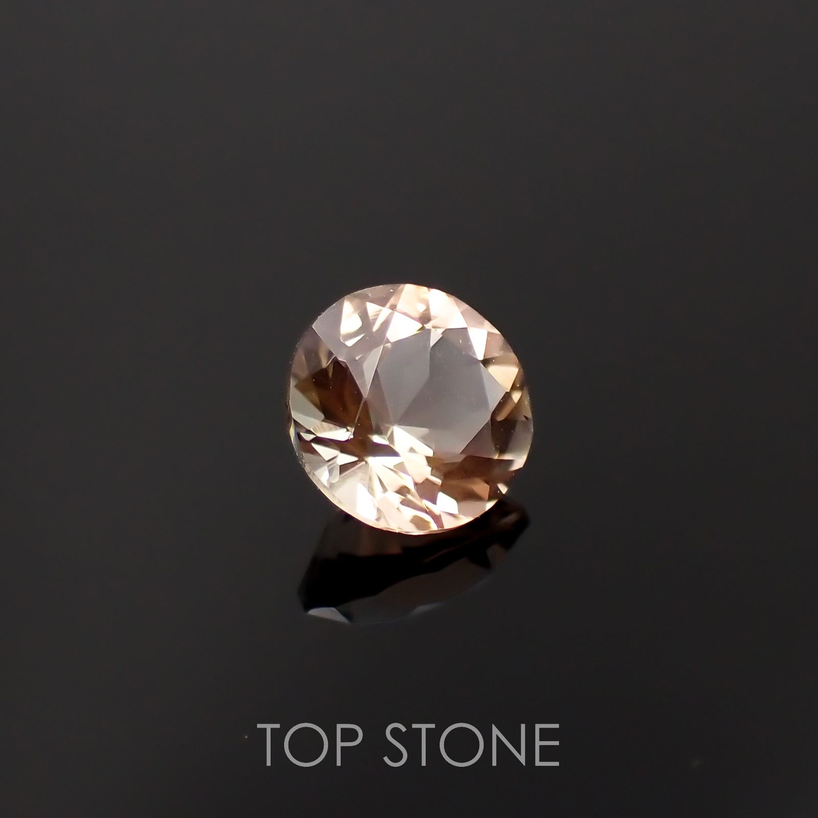 バイカラーオレゴンサンストーン アメリカ・オレゴン州産 0.79ct[230220677]6x6mm前後