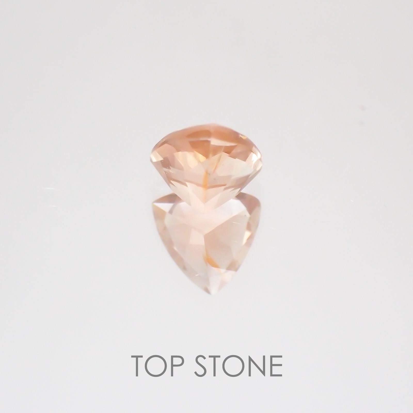 オレゴンサンストーン アメリカ産 ルース 0.44ct[21058949]5×5mm前後