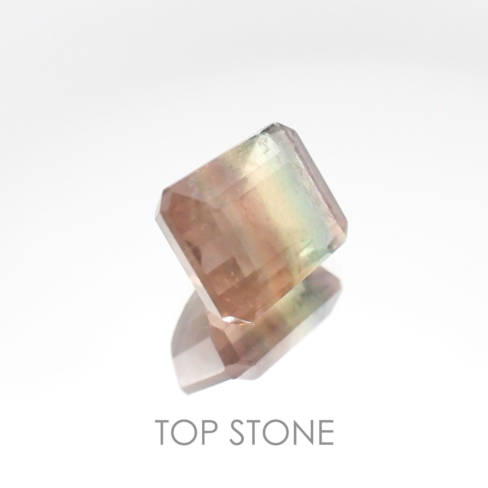 バイカラーフローライト ブラジル産 ルース 5.08ct[20107061]10.1×8.2mm前後
