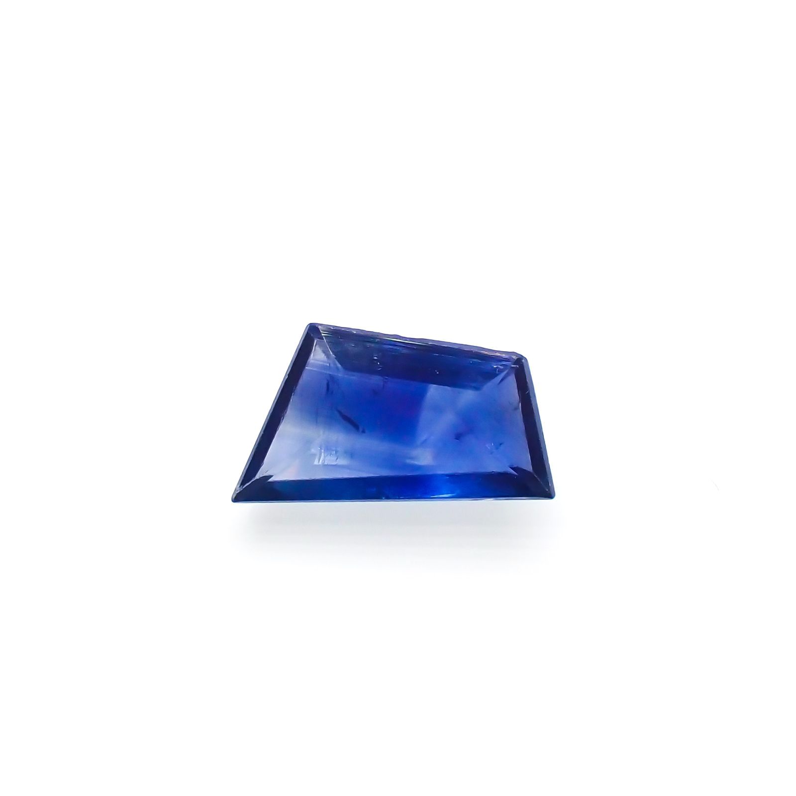◇カスタムカット◇サファイア(宝石名サファイア) マダガスカル産 0.98ct 識別済[210813191]9.3×5.4mm前後