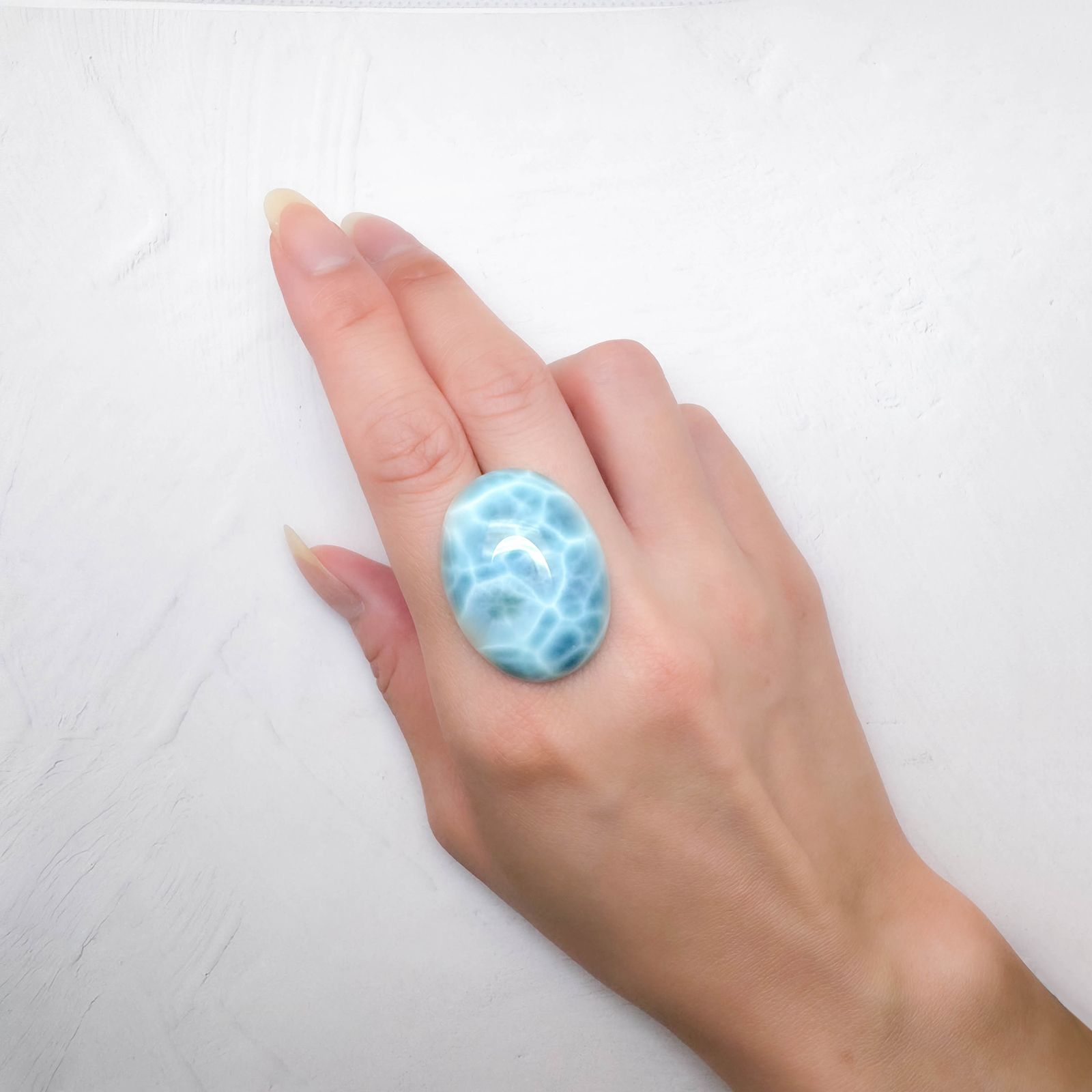 ラリマー ドミニカ共和国産 65.83ct / 31.9x24.1mm前後 [250630553]