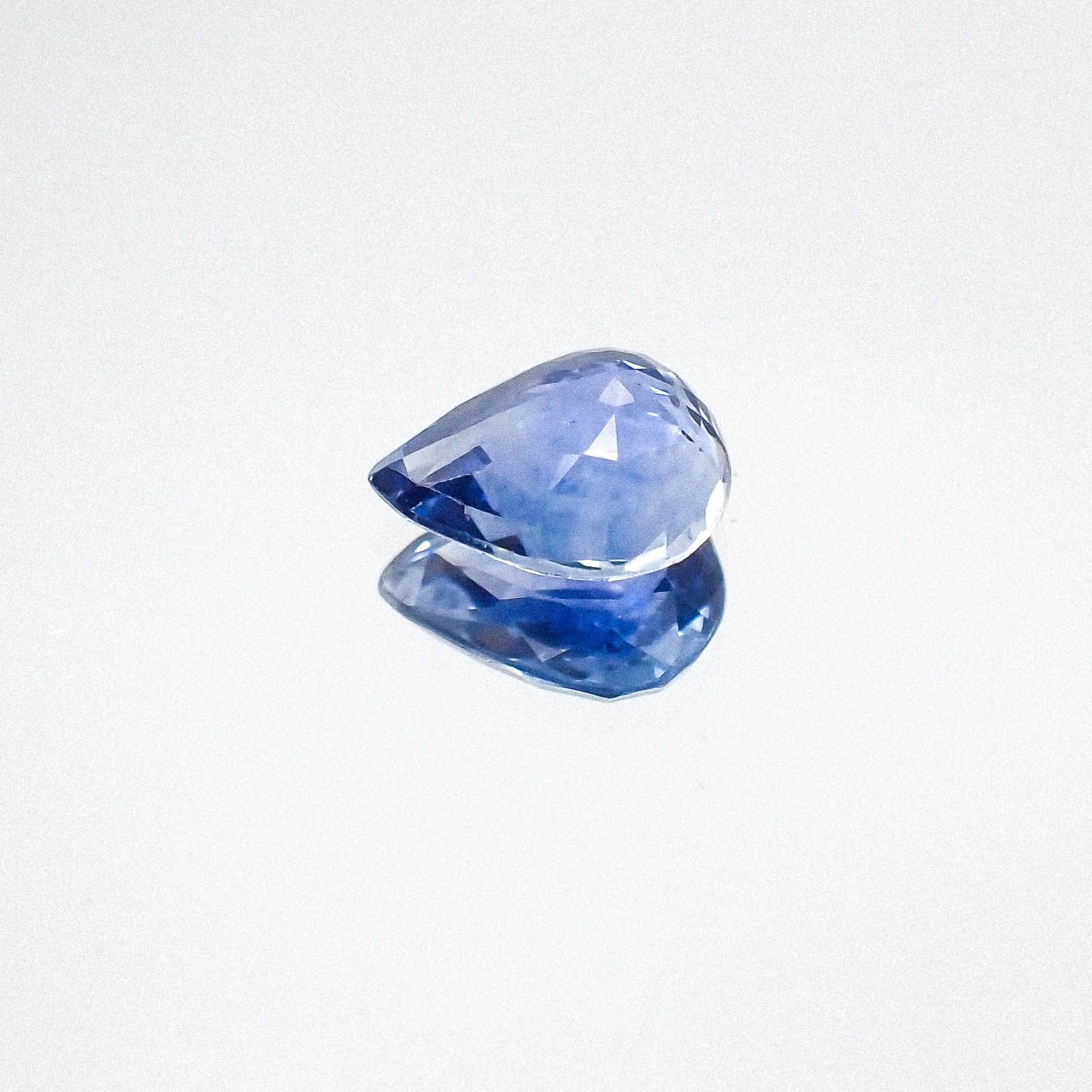 サファイア ミャンマー産 ルース 0.97ct[20084522]6.8×6mm前後
