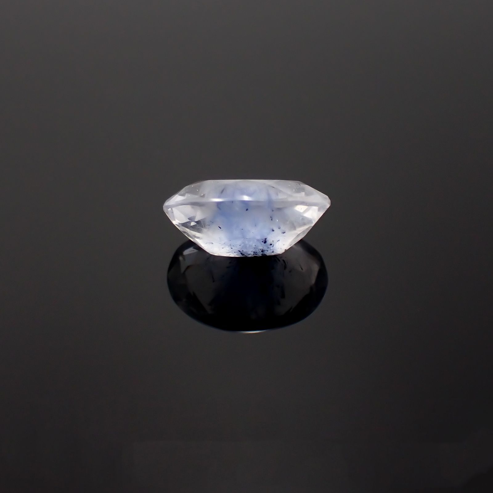 デュモルチェライトインクォーツ ブラジル産 2.68ct [230320872]11.2x7.9mm前後