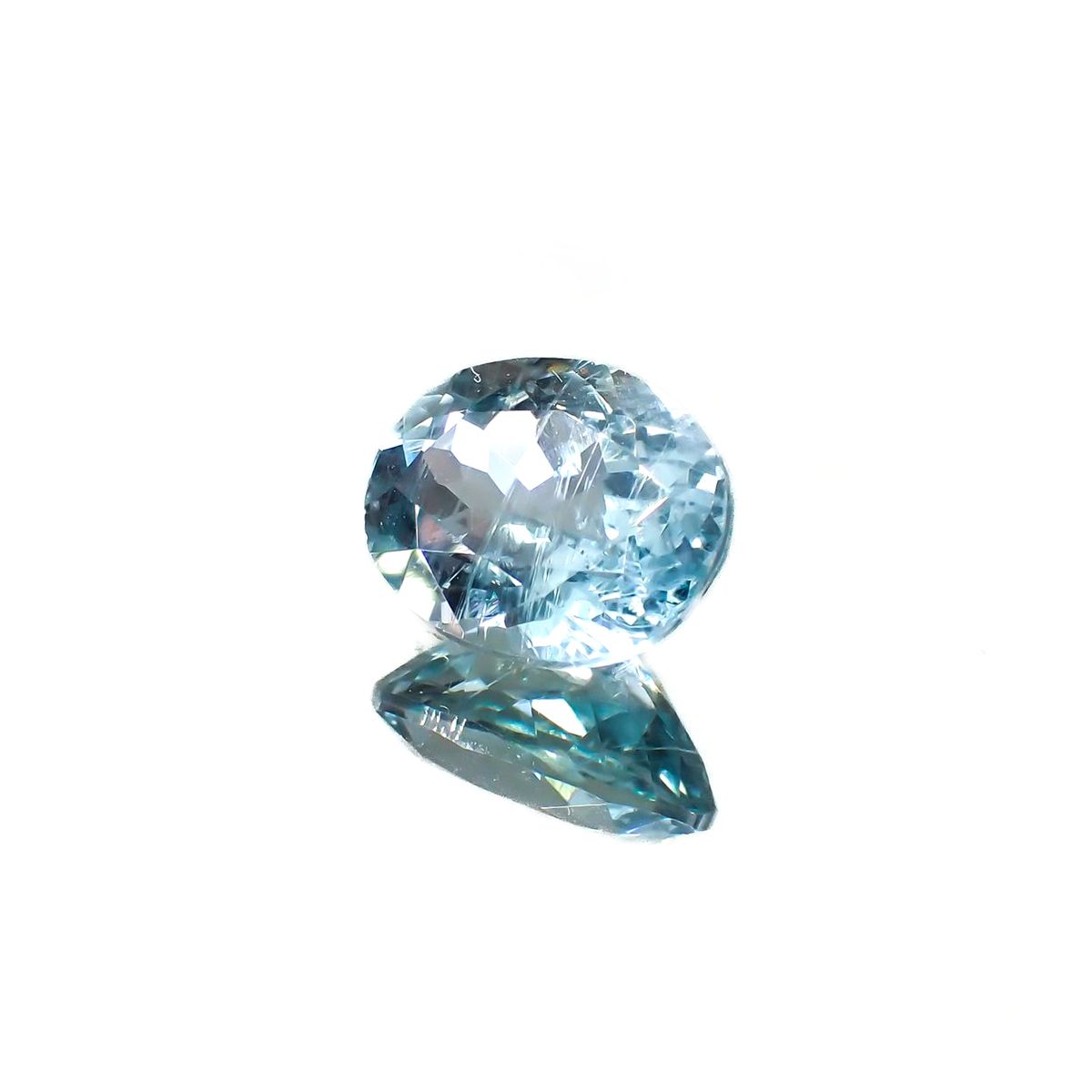シーフォームカイヤナイト(宝石名カイヤナイト)タンザニア産 3.35ct 識別済[220616282]10.2x8.1mm前後