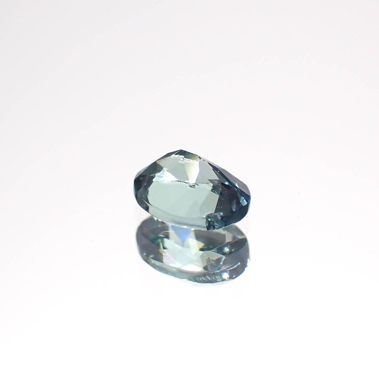 ブルーグリーンコーネルピン タンザニア産 0.18ct[230722848]4x3mm前後