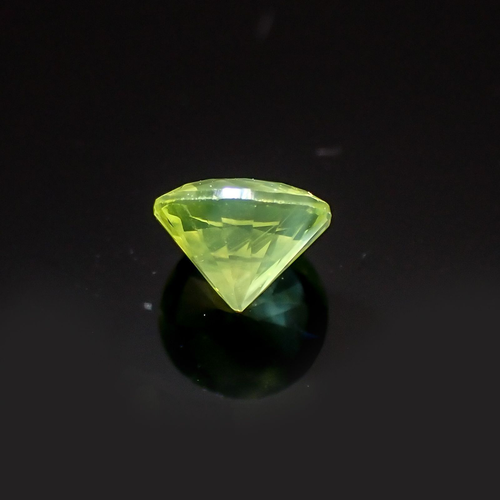 クリソベリル(宝石名クリソベリル) スリランカ産 0.31ct 識別済[20117588]4×3.9mm前後