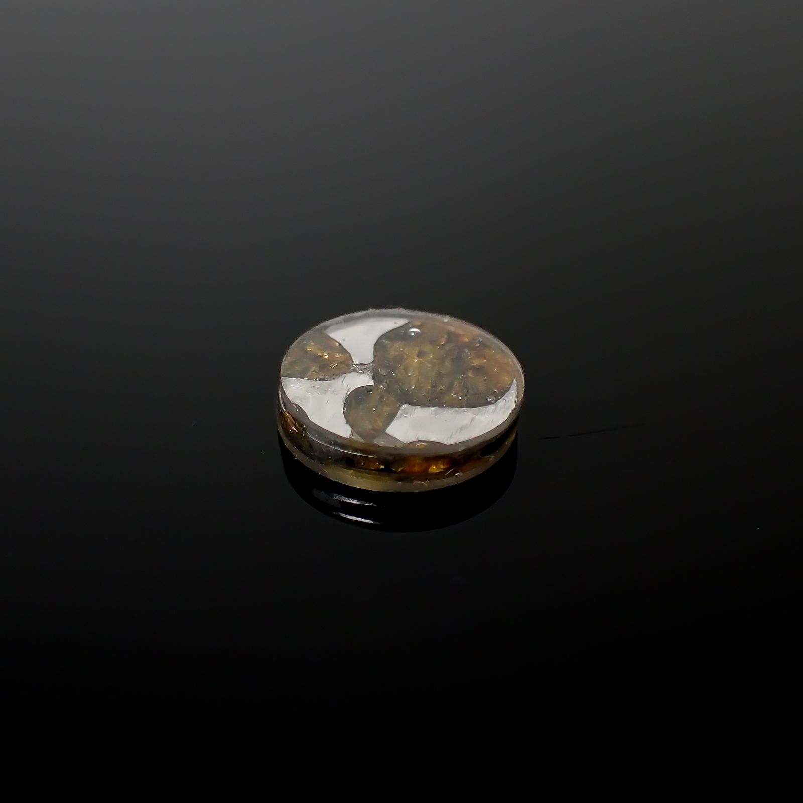 パラサイト隕石Sericho トリプレット 発見地:ケニア 3.64ct[240125725]12.1x12.1mm前後