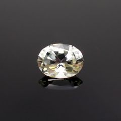 ダトーライト(宝石名ダトライト)ロシア産 3.669ct ソ付(彩珠)[221018688]11.7x8.8mm前後