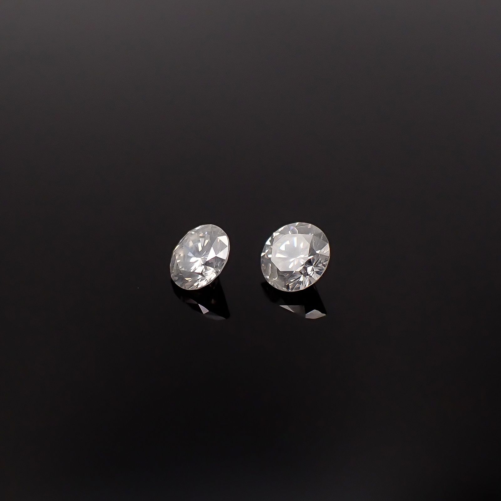 ◇ペアセット◇シルキーダイヤモンド 0.18ct(2pcs合計) / 2.8-2.9x2.8-2.9mm前後 [260431961]