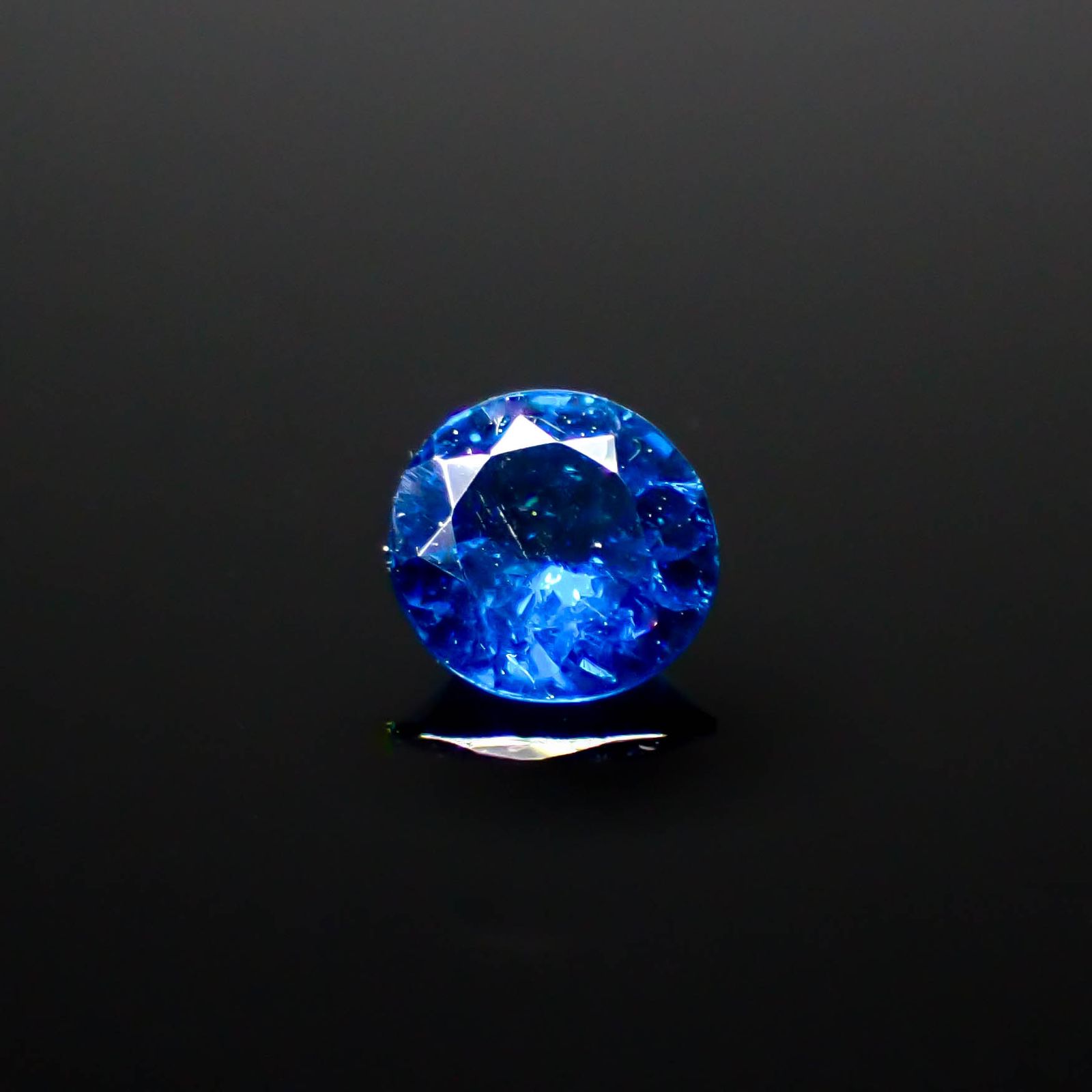 ディープブルーアパタイト マダガスカル産 0.36ct[240628153]4.9x4.9mm前後