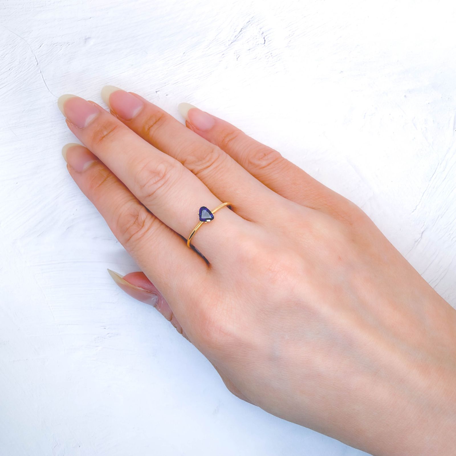 カシミールサファイア非加熱(宝石名サファイア)インド・カシミール地方産 GIA鑑付 0.47ct / 4.11x5.11mm前後 [260933202]