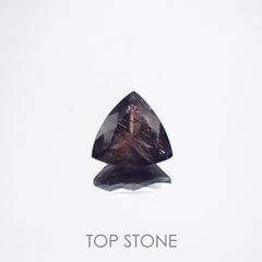 ブラッドショットアイオライト インド産 ルース 1.66ct[210611112]8.3×8.7mm前後