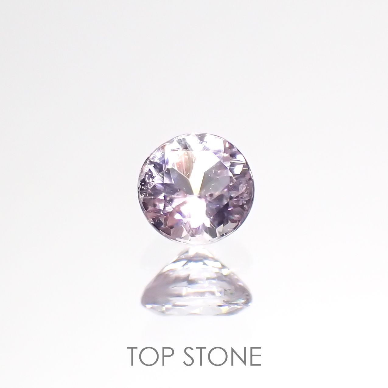 ピンクゾイサイト(宝石名ピンク・ゾイサイト)タンザニア産 0.28ct 識別済[220114939]4x3.9mm前後