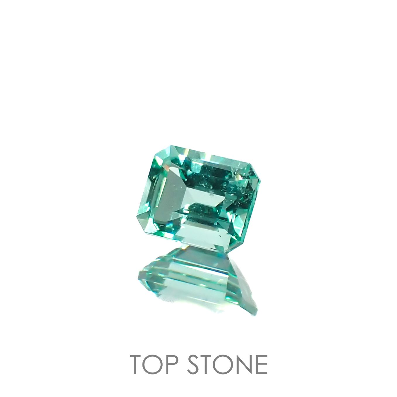 ノンオイル エメラルド(宝石名エメラルド)エチオピア産 0.43ct GIA鑑付[220616460]4.95x4.05mm前後