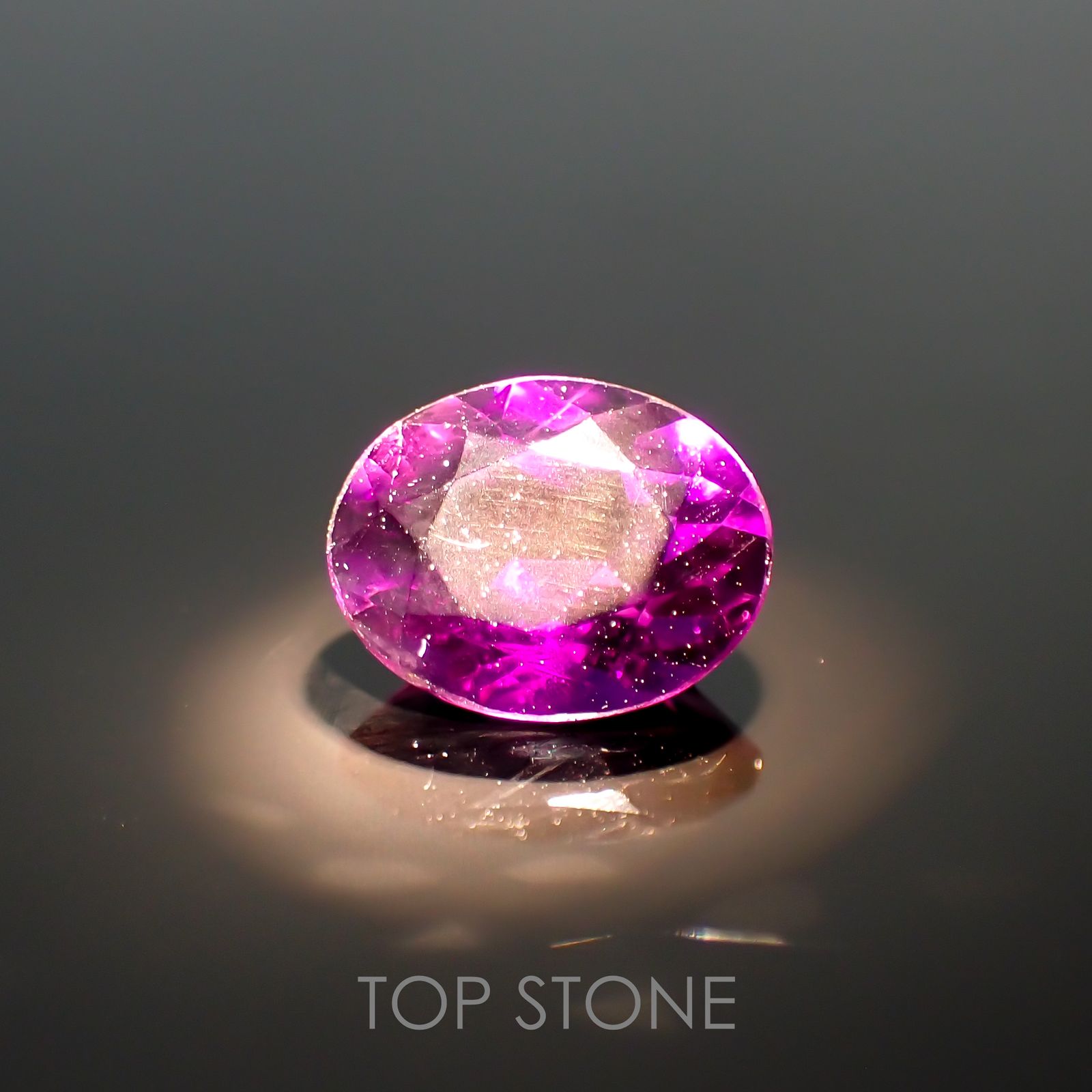 カラーシフトアメジスト(宝石名アメシスト)ブラジル/ウルグアイ産 1.65ct 識別済[220113966]9x7mm前後