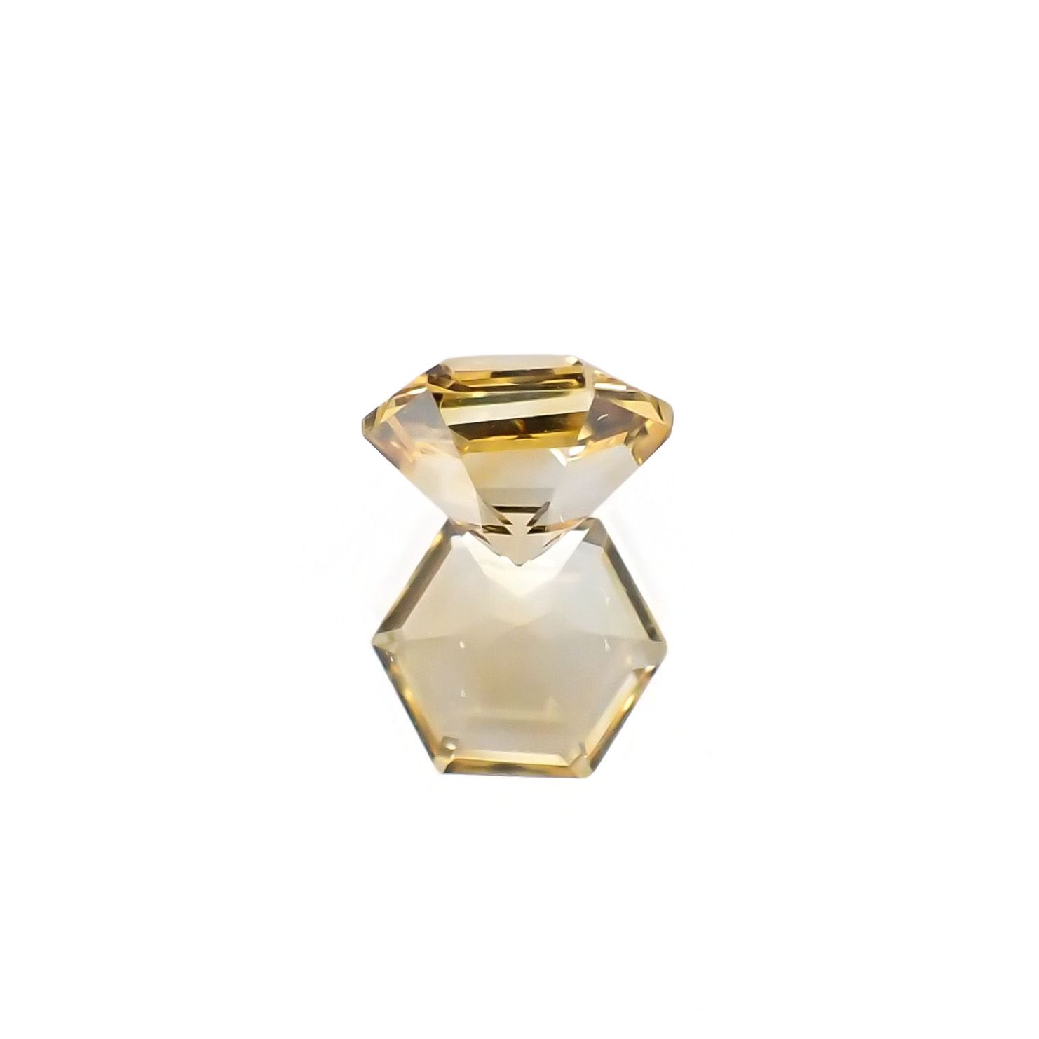 <ランダムセレクト1個販売> ◇ヘキサゴンカット◇シトリンSA(宝石名シトリン) ブラジル産 識別済 0.49ct前後 / 5x5mm前後 [210310166]