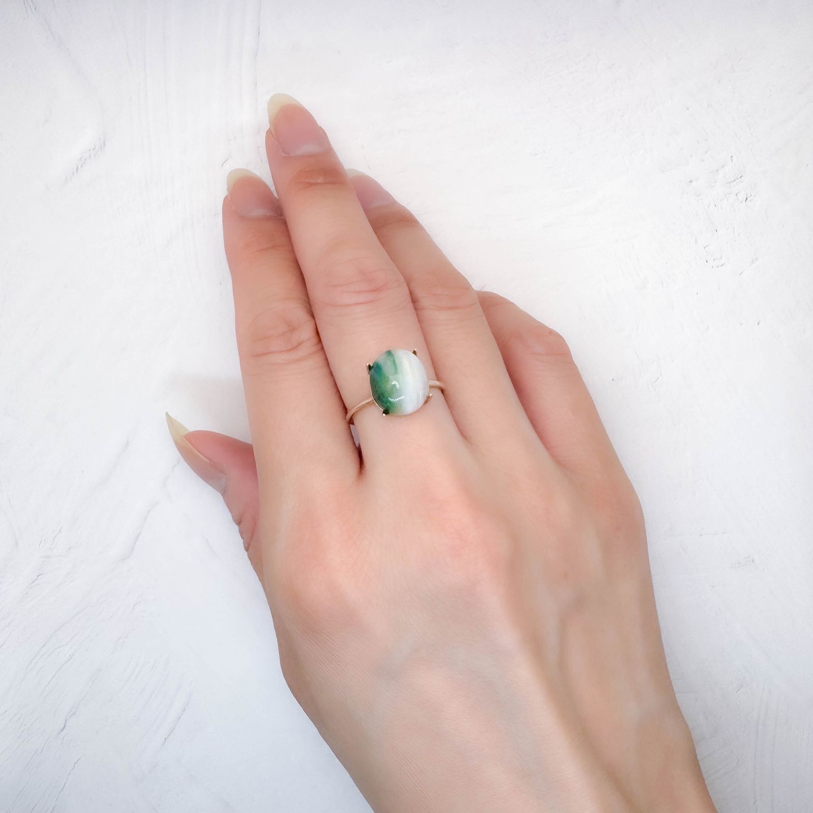 ブルーオパール ペルー産 3.89ct [250730729]11.3x9.6mm前後