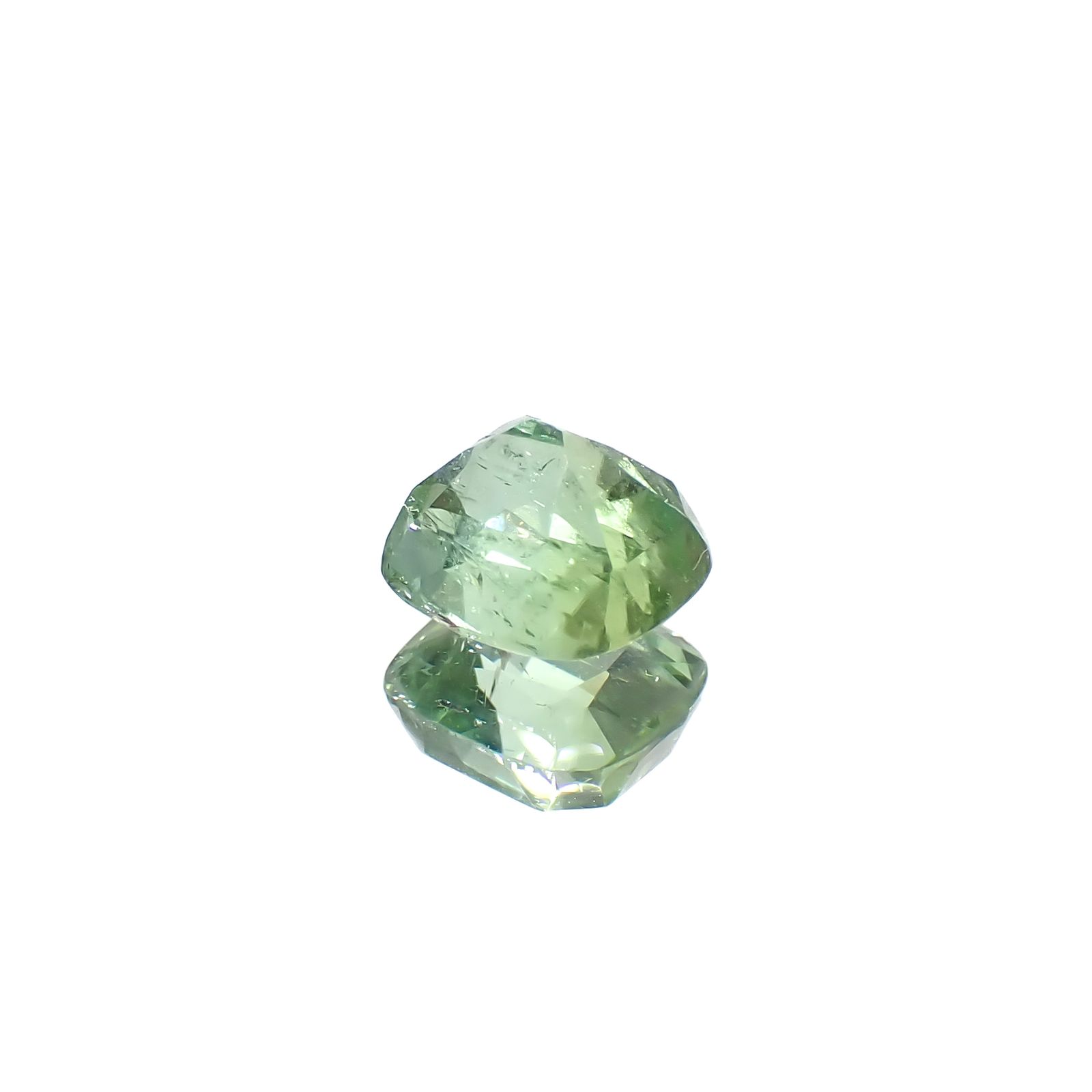 グリーントルマリン(宝石名トルマリン)アフガニスタン産 1.10ct 識別済[240527792]6.2x5.9mm前後