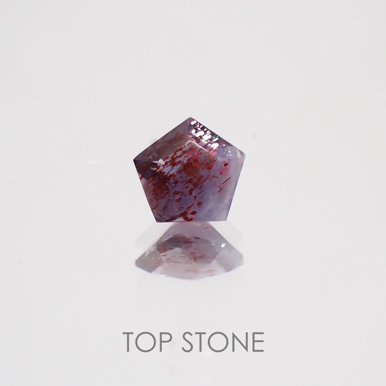 ◇ペンタゴンカット◇ブラッドショットアイオライトSA インド産 ルース 0.17ct[210210078]4×4.2mm前後