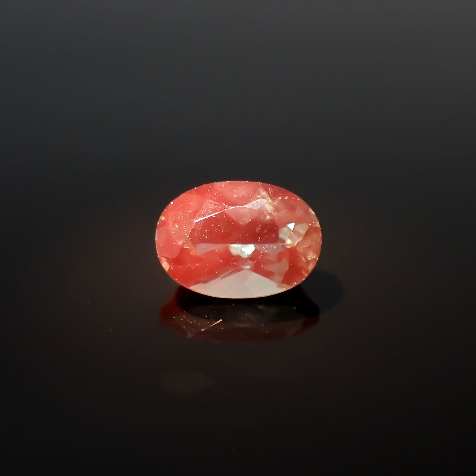 カラーチェンジアンデシン モンゴル産 0.72ct[231023560]7.2x5.1mm前後