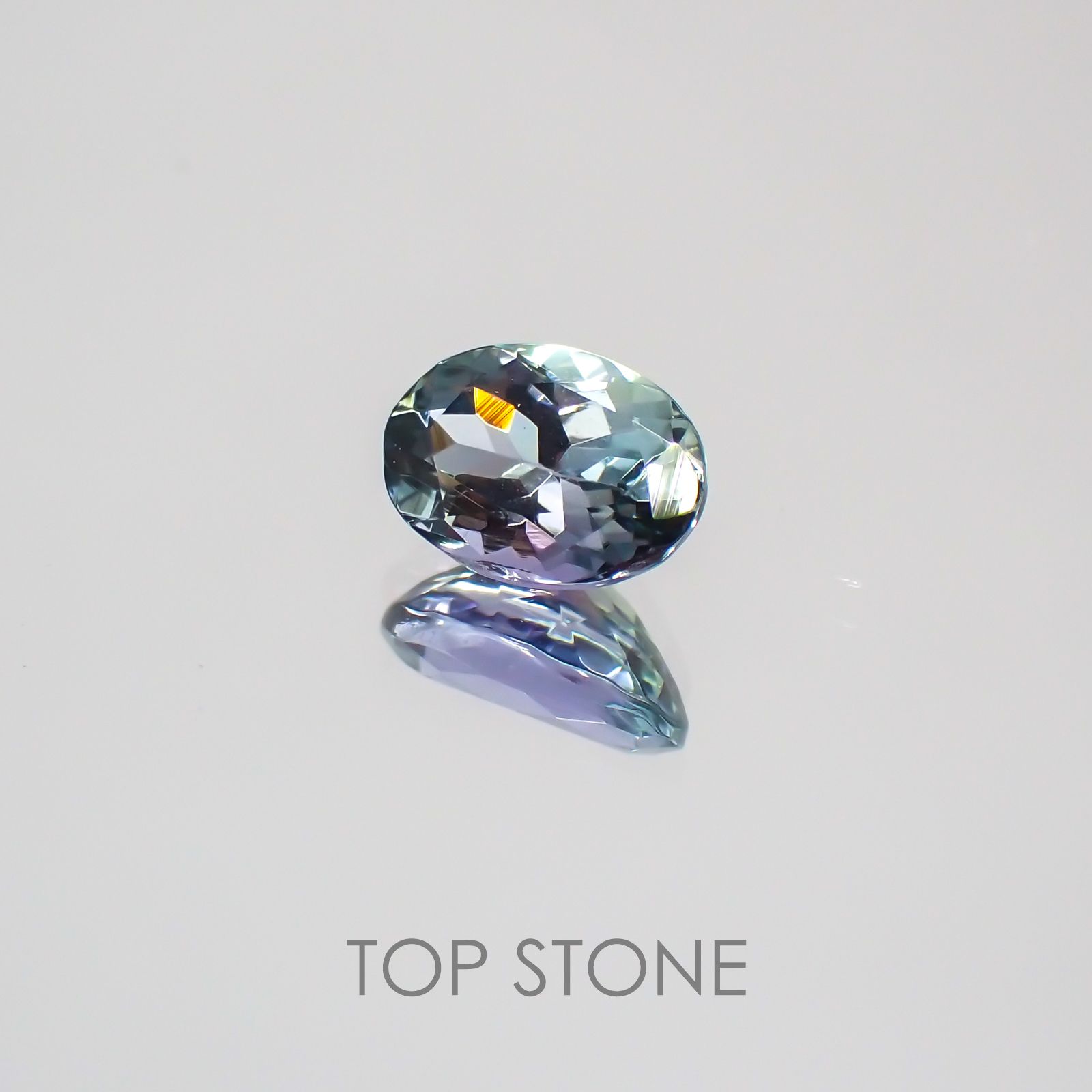 パーティーカラータンザナイト タンザニア産 ルース 0.87ct[210210052]6.8×4.8mm前後