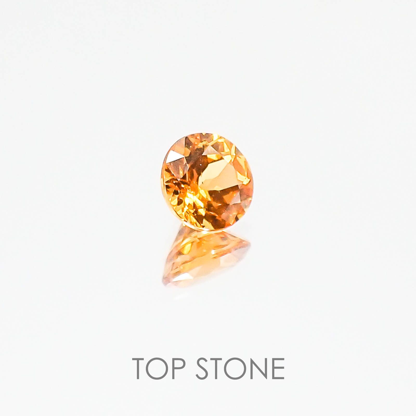 スペサルティンガーネット マンダリンオレンジカラー(宝石名スペサルティン・ガーネット) ケニア産 0.45ct 識別済[20084401]4.4×4.4mm前後