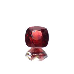 レッドスピネル(宝石名スピネル)ビルマ/マダガスカル産 1.10ct 識別済[230421744]5.8x5.7mm前後