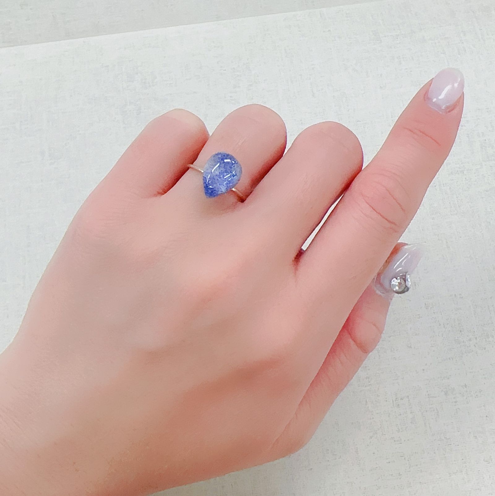 デュモルチェライトインクォーツ ブラジル産 3.84ct[230320893]11.9x8.9mm前後