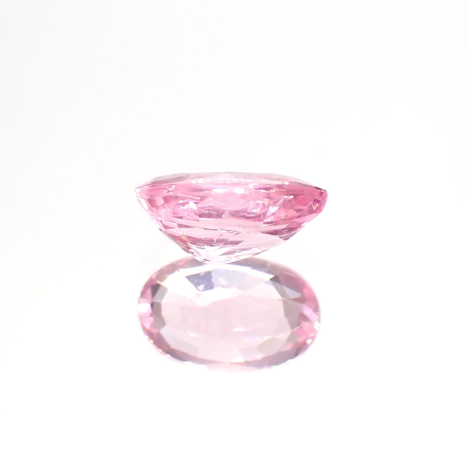 ピンクスピネル(宝石名ピンク・スピネル)タンザニア産 1.246ct ソ付(彩珠)[231124091]8.1x5.2mm前後