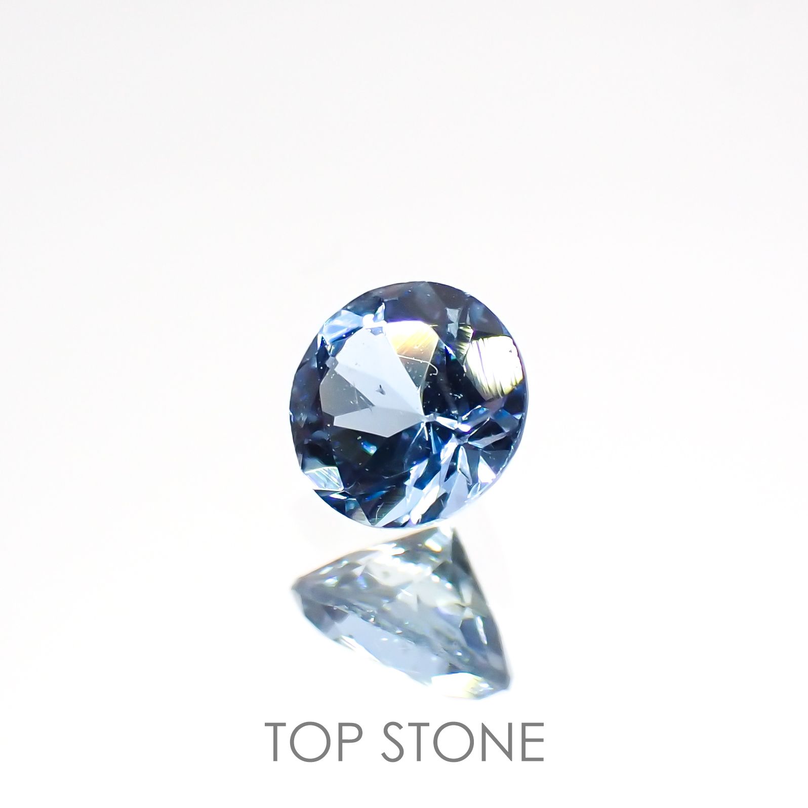 サンタマリアアクアマリン(宝石名アクアマリン)ブラジル産 0.22ct 識別済[220114678]4x4mm前後