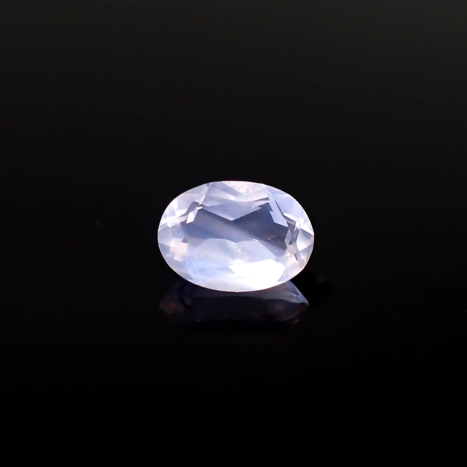 ムーンストーン(宝石名オーソクレース)インド/スリランカ産 0.70ct 識別済[240527737]7x5mm前後