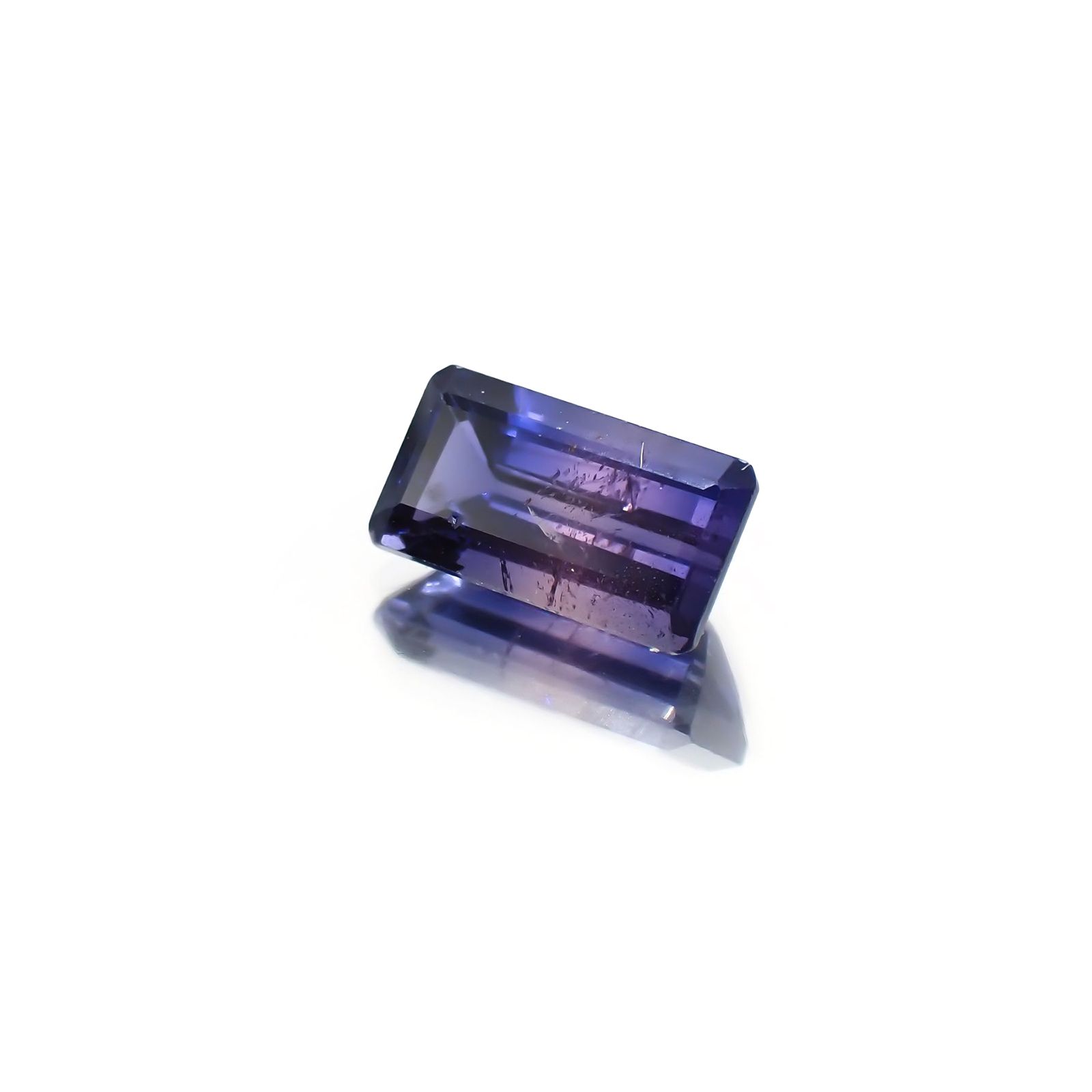 バイカラーサファイア(宝石名バイカラー・サファイア)マダガスカル産 識別済 1.41ct / 8.1x4.4mm前後 [220717079]